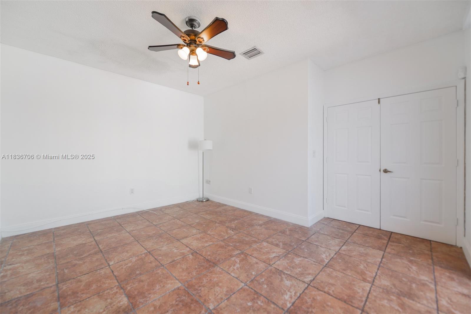 Photo of 1551 Seagrape Way  (1551), Hollywood, Florida, 33019 - 