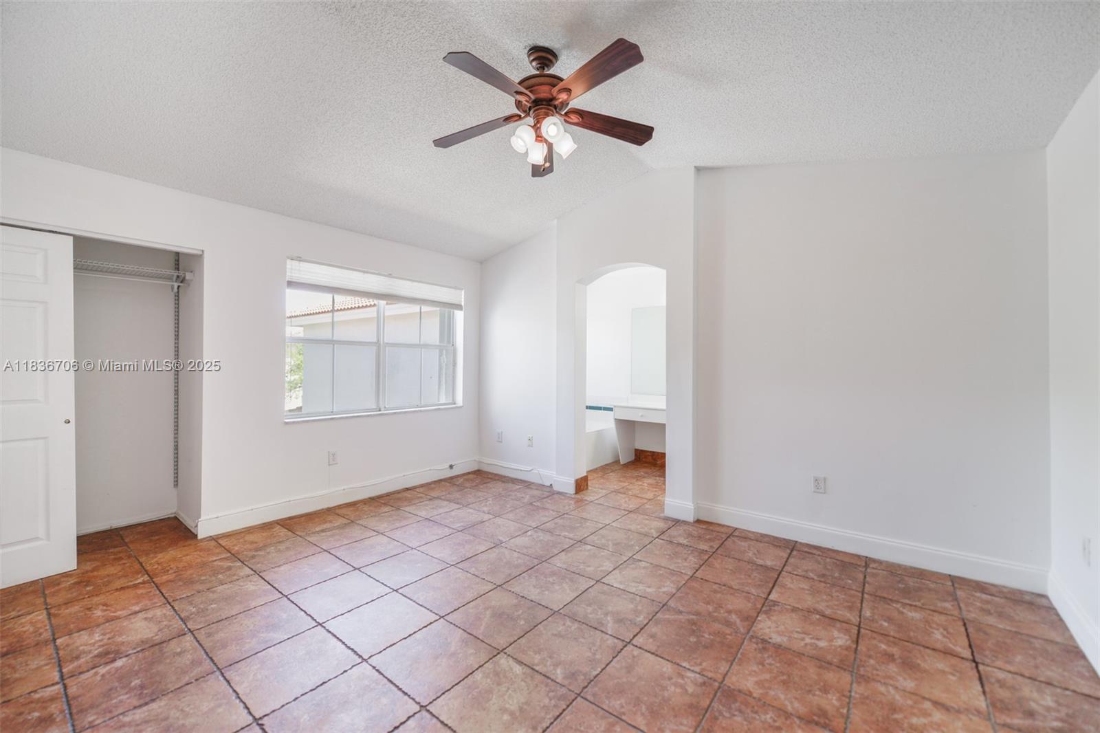 Photo of 1551 Seagrape Way  (1551), Hollywood, Florida, 33019 - 