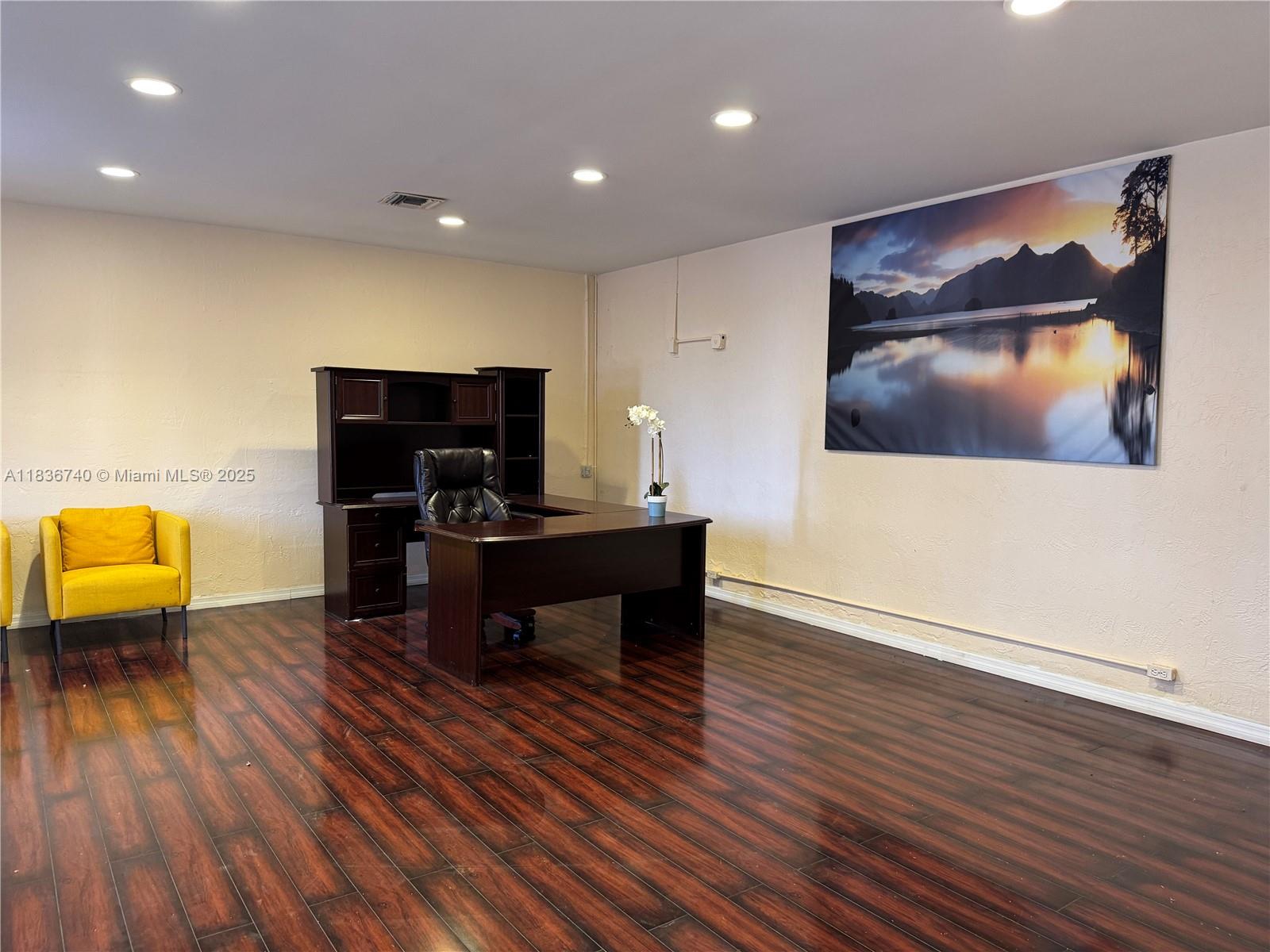 Ver detalles / sq. ft. $ 2025-07-08 0 foto