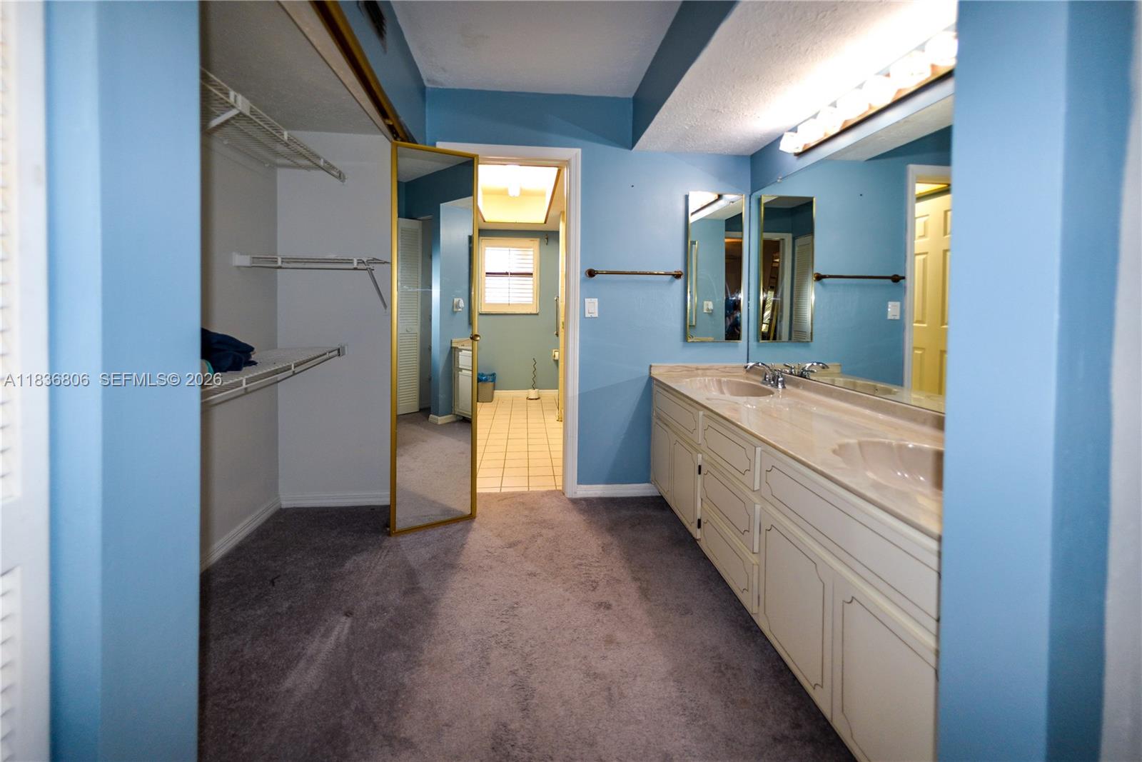 Ver detalles 104 3 / 2 1286 sq. ft. $ 2026-04-07 0 foto