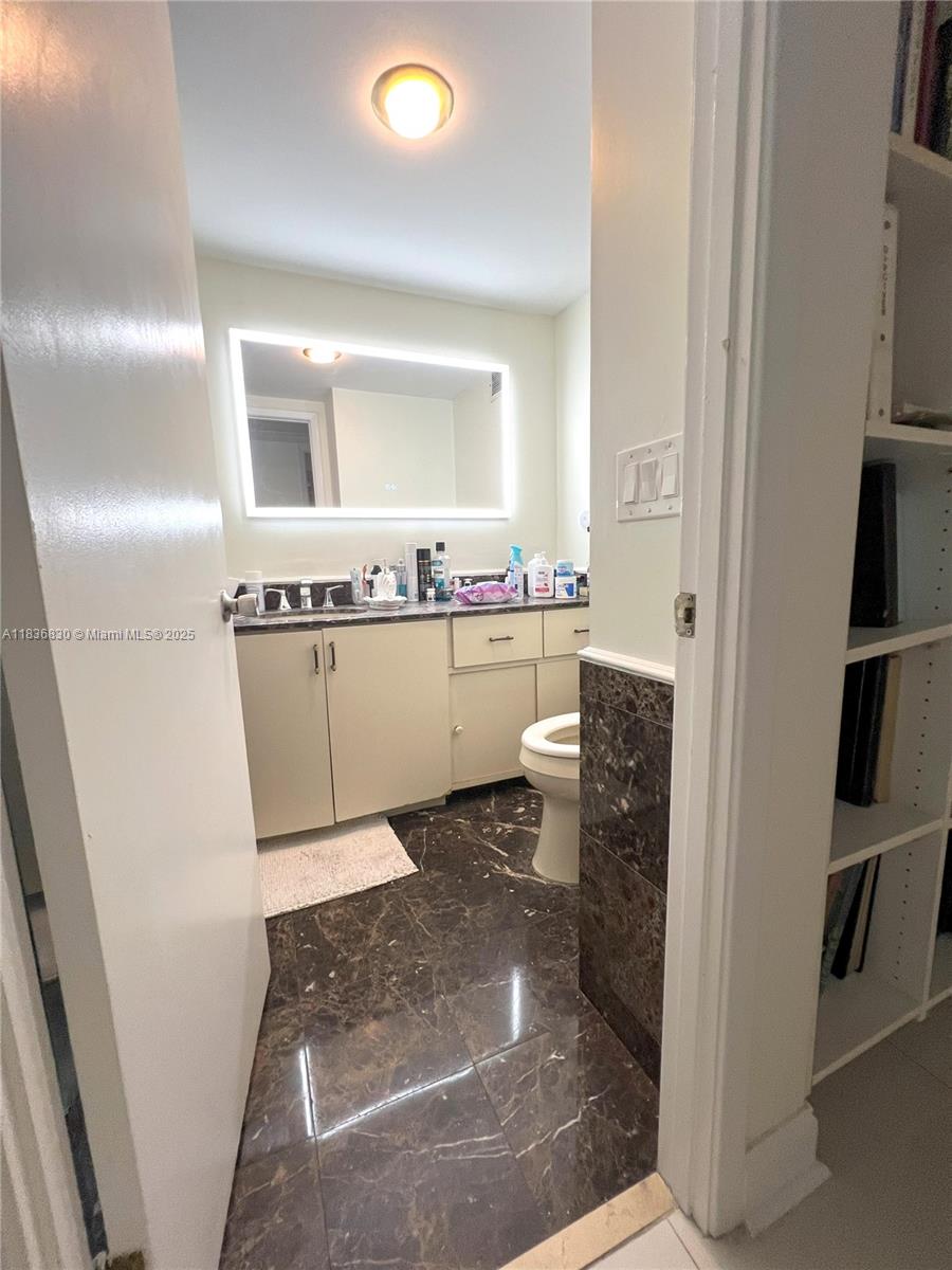 Photo of 2500 Parkview Dr #616, Hallandale Beach, Florida, 33009 -