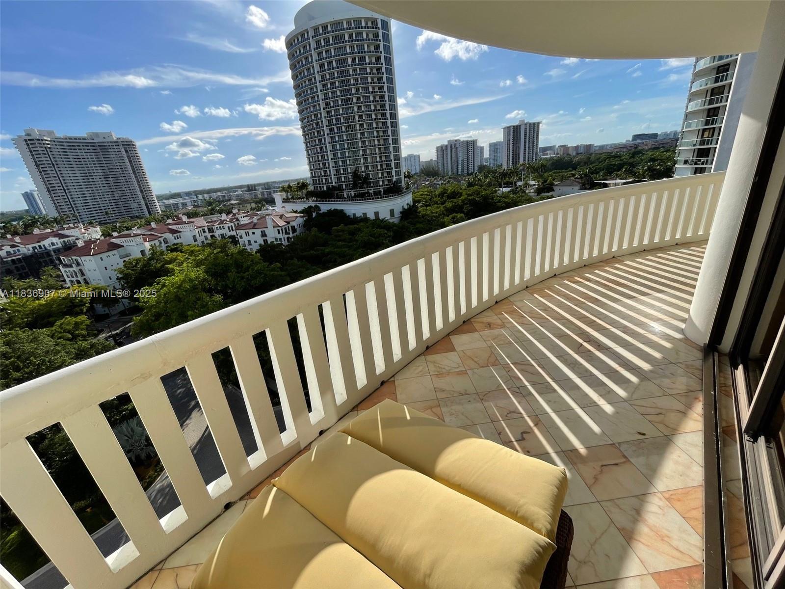 See details 1103 3 / 4 2605 sq. ft. $ 2025-07-09 0 Photo