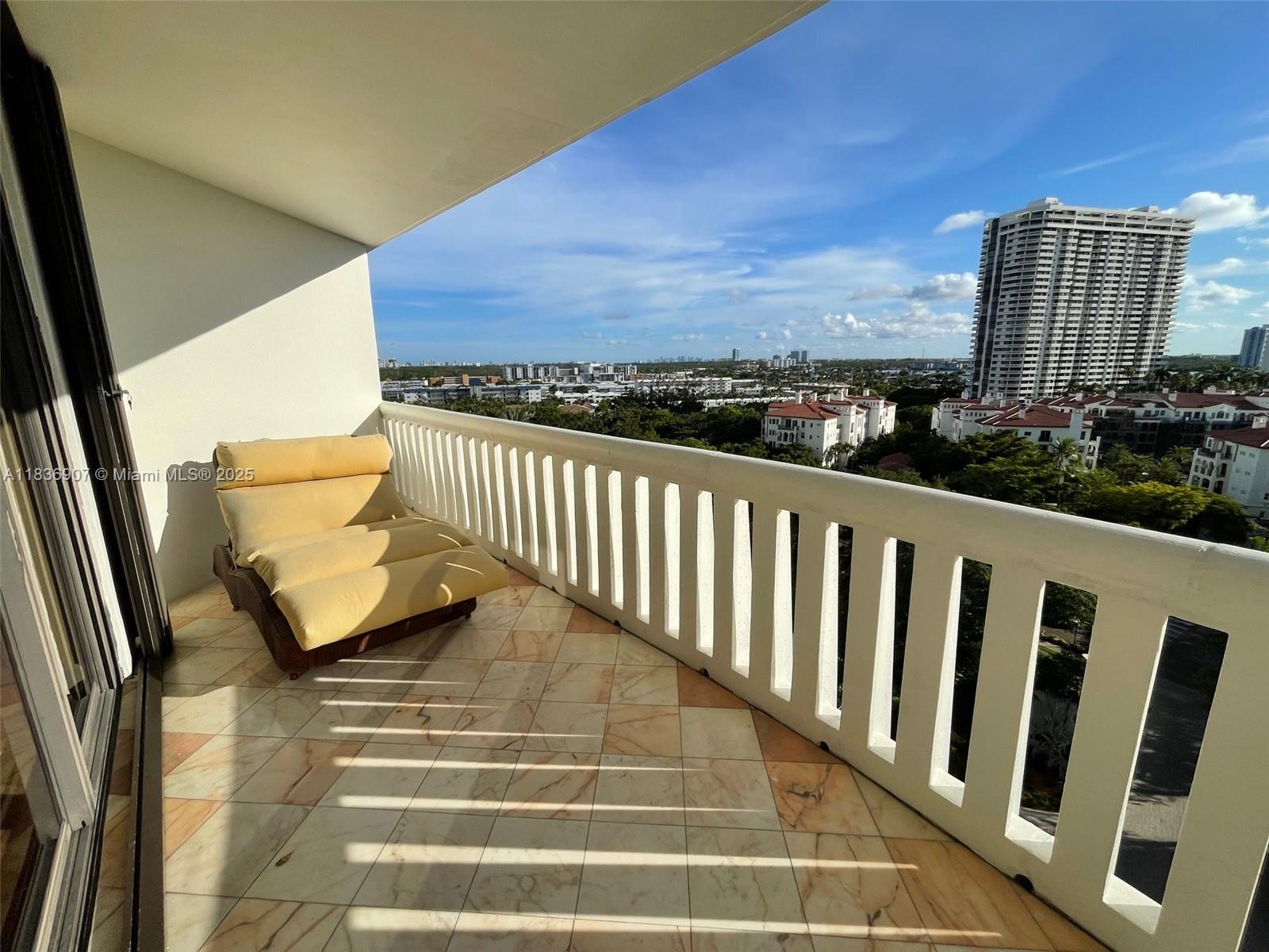 See details 1103 3 / 4 2605 sq. ft. $ 2025-07-09 0 Photo