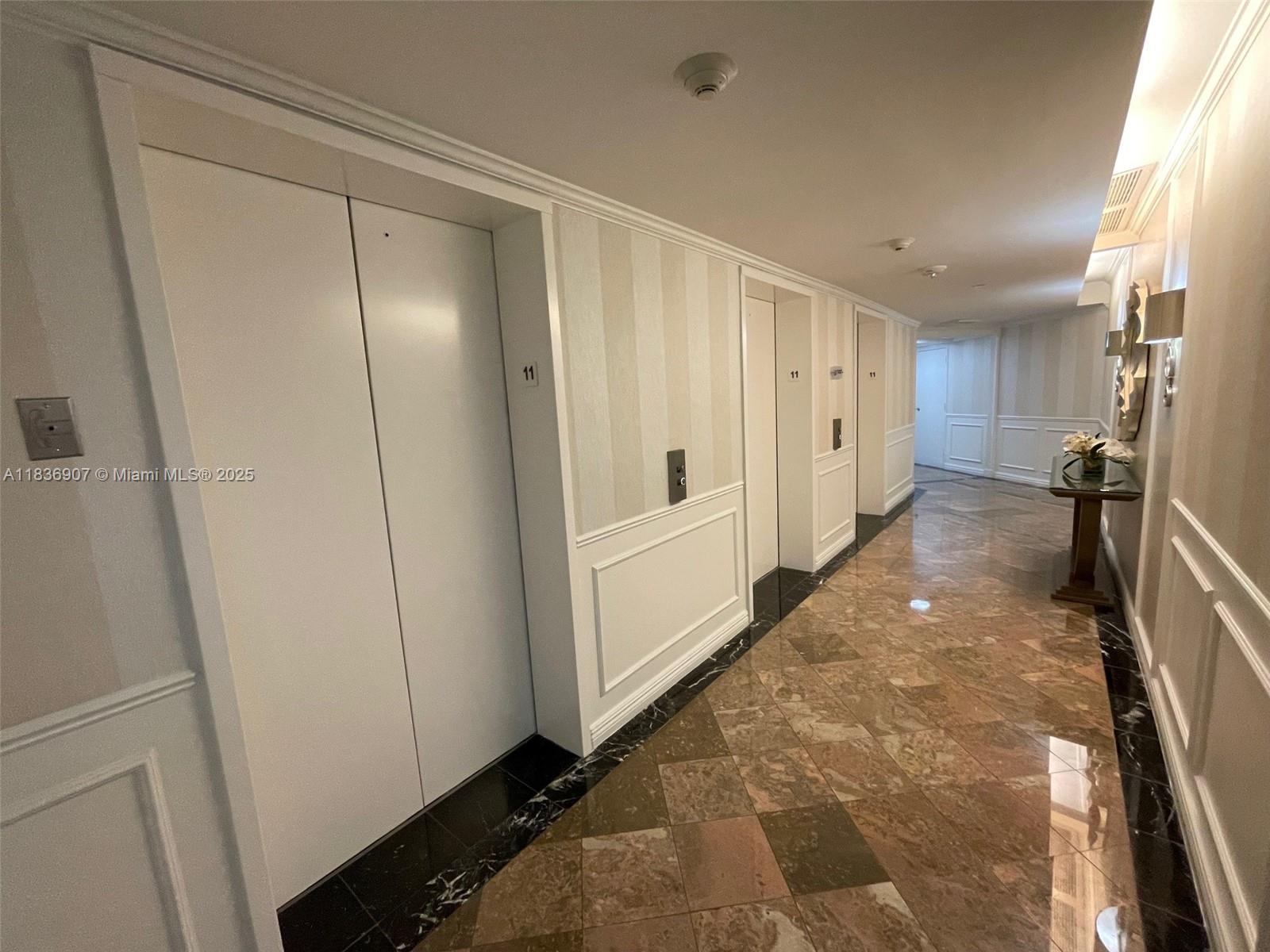 See details 1103 3 / 4 2605 sq. ft. $ 2025-07-09 0 Photo