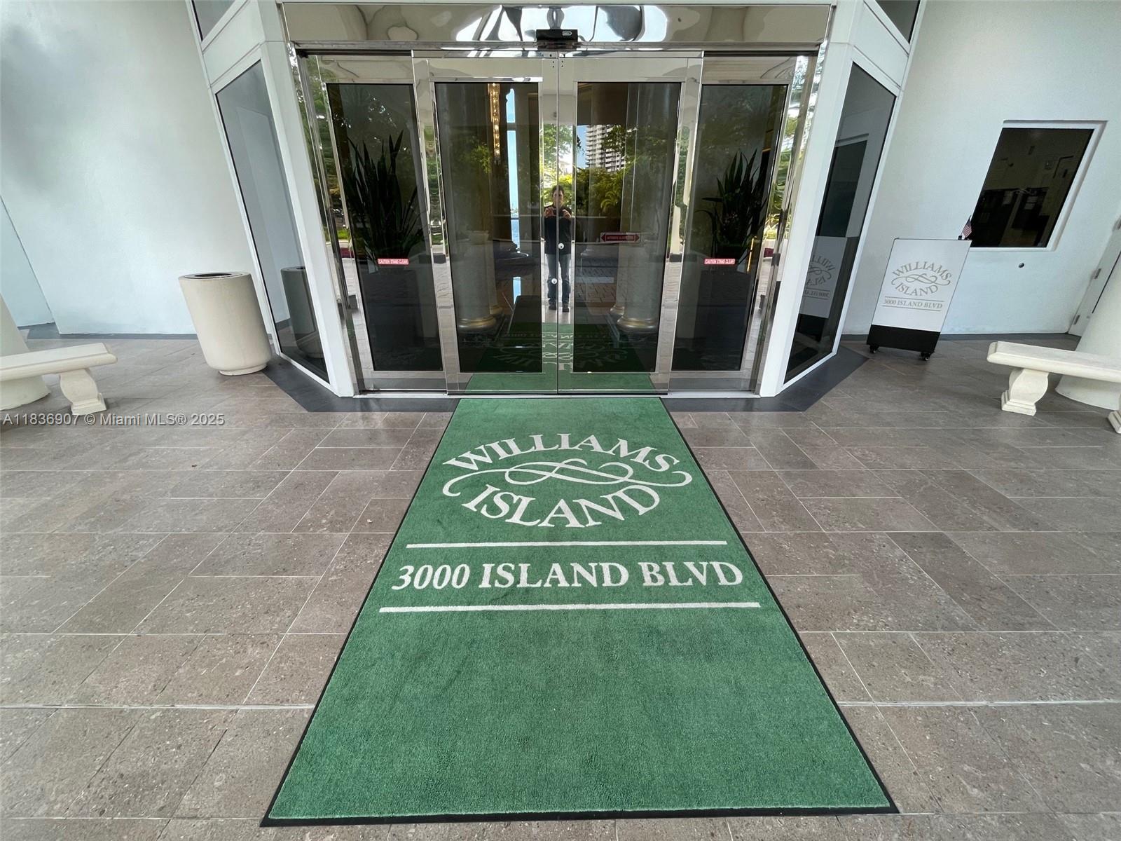 See details 1103 3 / 4 2605 sq. ft. $ 2025-07-09 0 Photo
