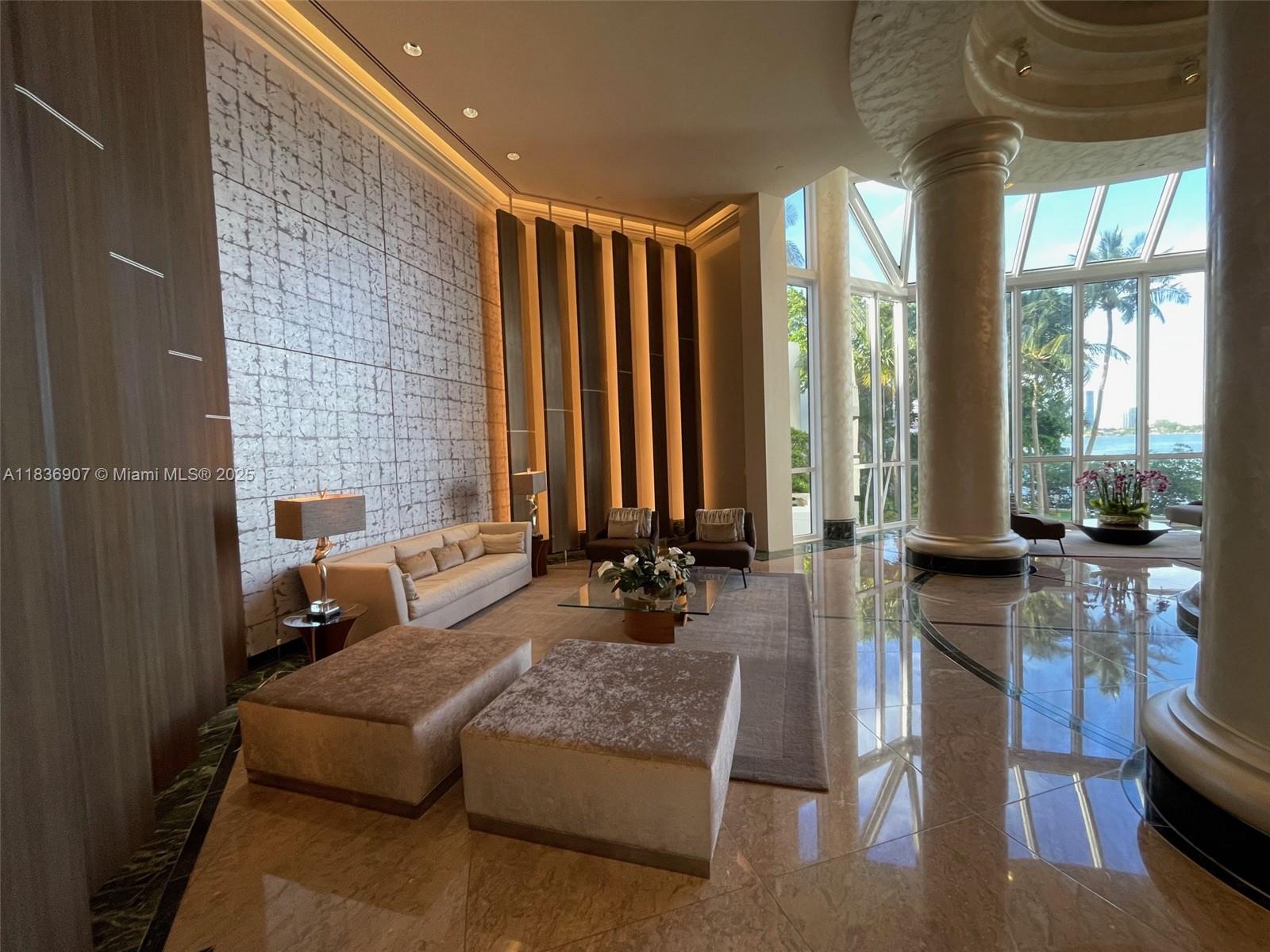 See details 1103 3 / 4 2605 sq. ft. $ 2025-07-09 0 Photo