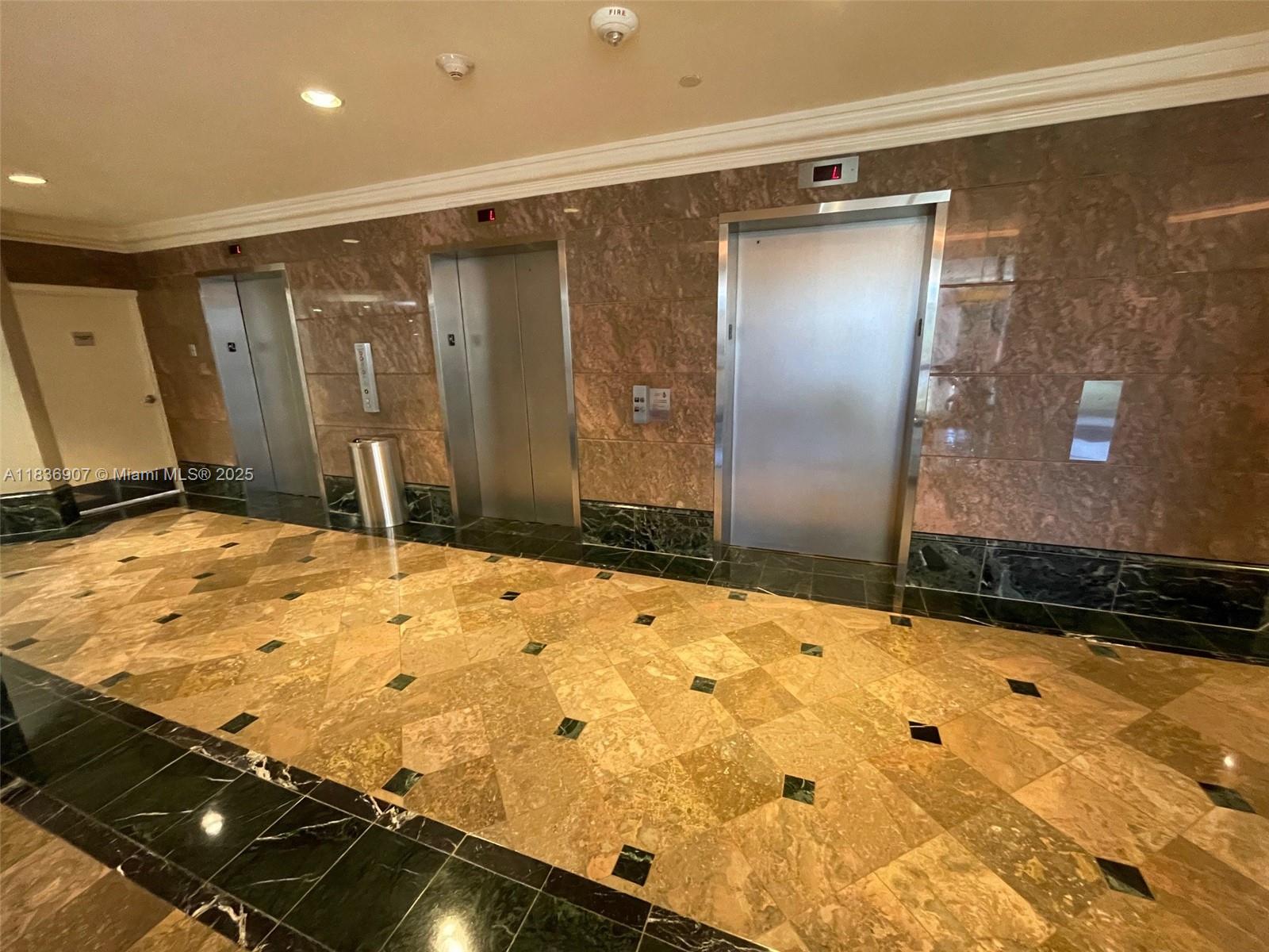 See details 1103 3 / 4 2605 sq. ft. $ 2025-07-09 0 Photo