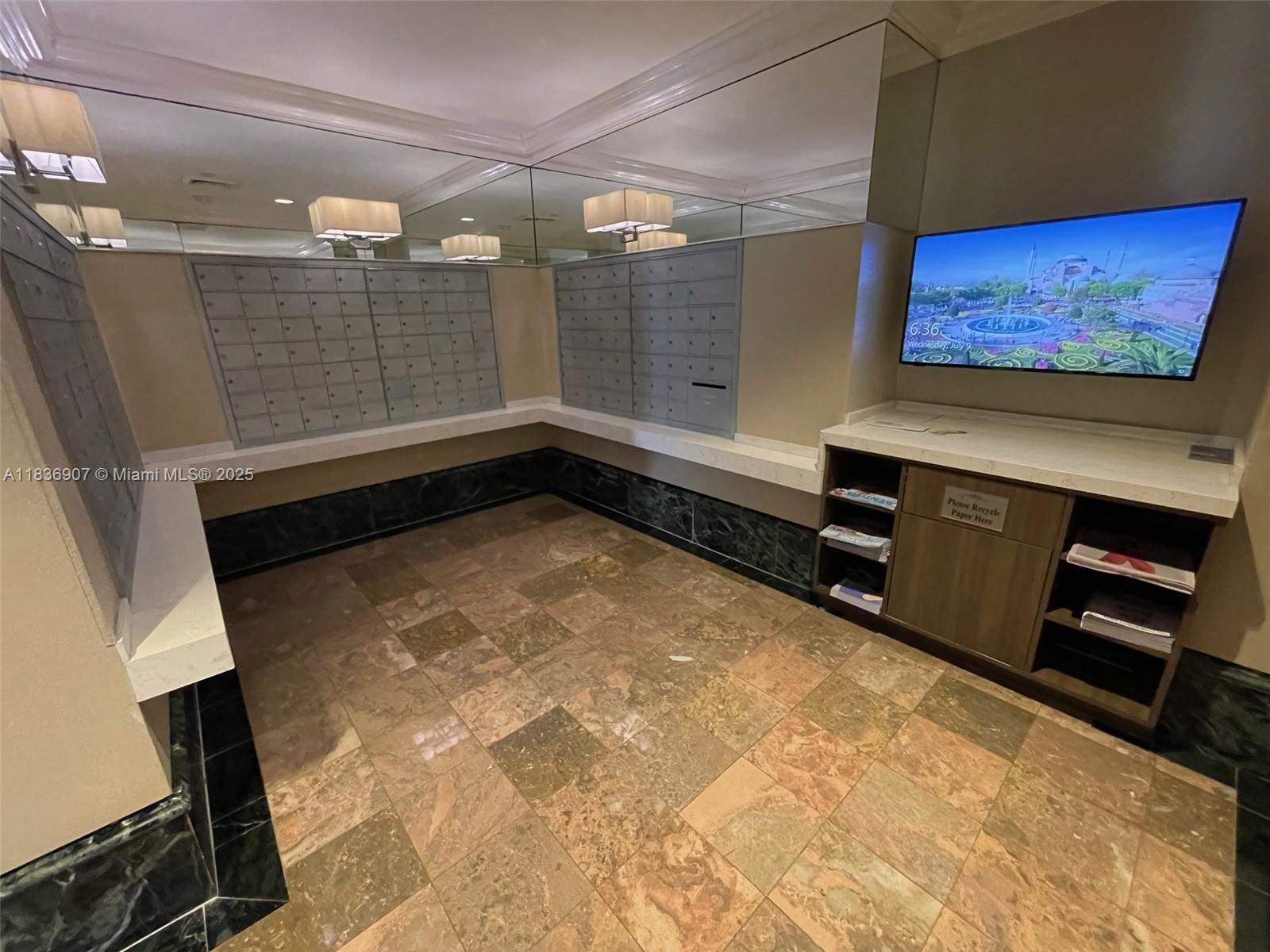 See details 1103 3 / 4 2605 sq. ft. $ 2025-07-09 0 Photo