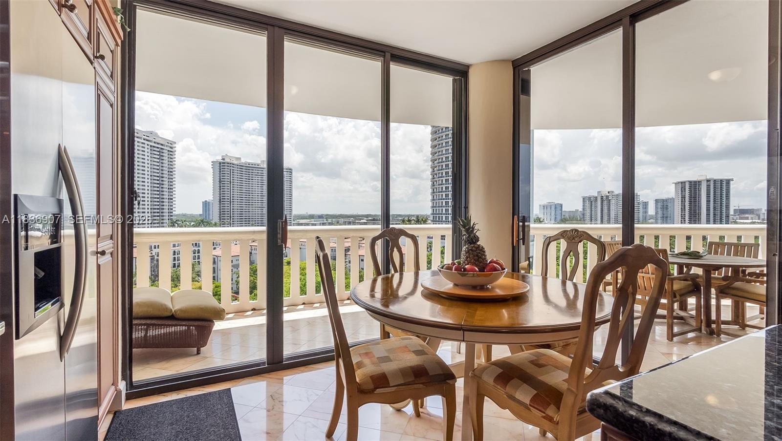 Ver detalles 1103 3 / 4 2605 sq. ft. $ 2026-07-04 0 foto