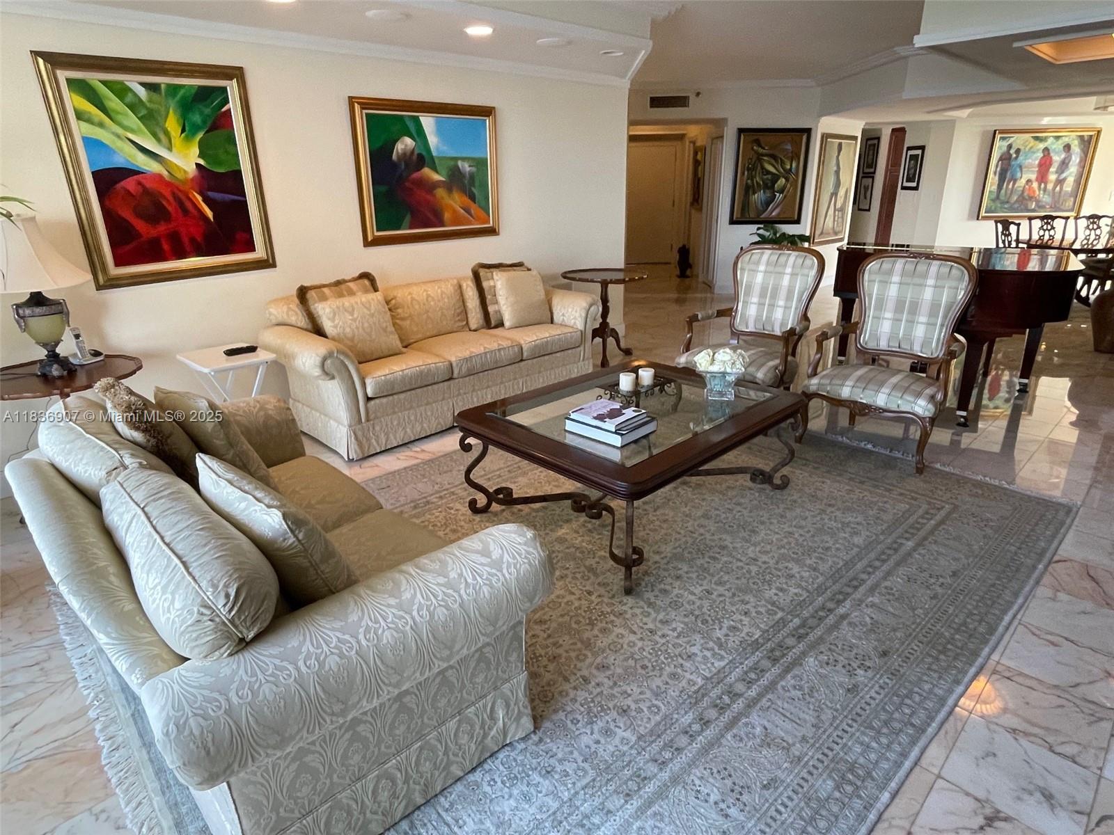 See details 1103 3 / 4 2605 sq. ft. $ 2025-07-09 0 Photo