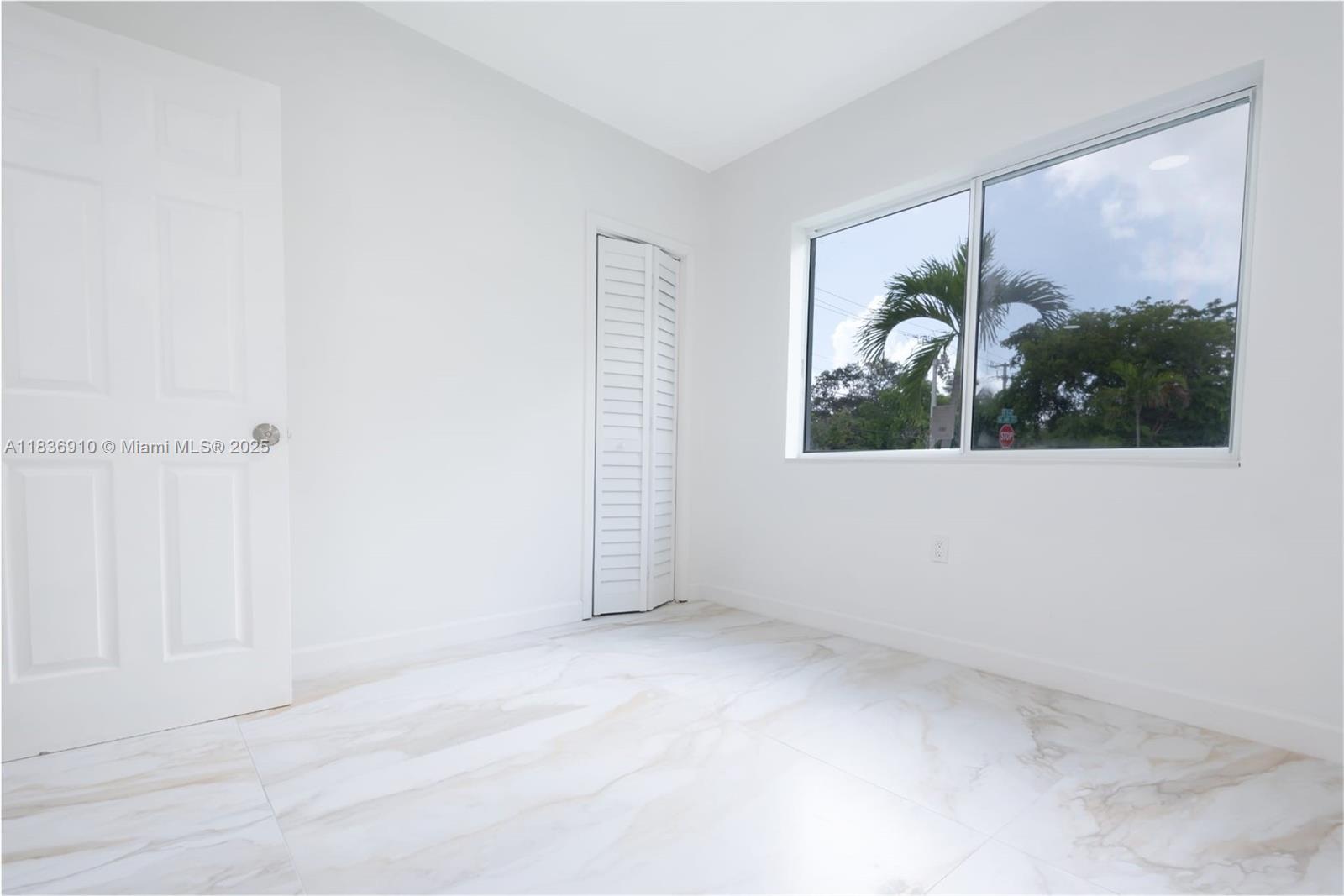 See details 495 4 / 2 1605 sq. ft. $ 2025-09-03 0 Photo