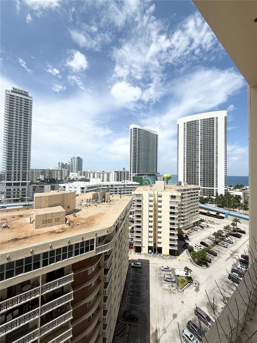 Photo of 1833 OCEAN DR  #1707, Hallandale Beach, Florida, 33009 - 