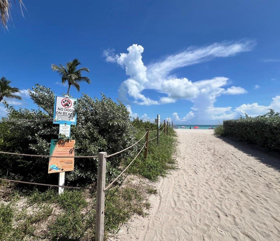 Photo of 1833 OCEAN DR  #1707, Hallandale Beach, Florida, 33009 - 