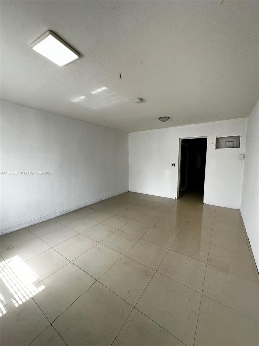 #2  /   sq. ft. $ 2025-07-10 0 Photo