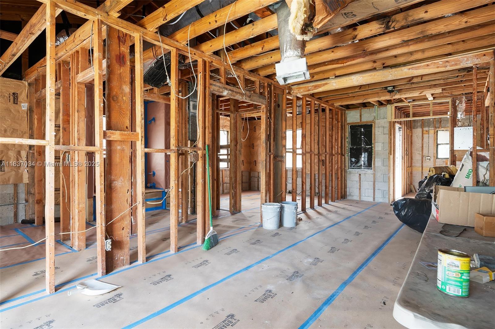 See details / 1644 sq. ft. $ 2025-07-09 0 Photo