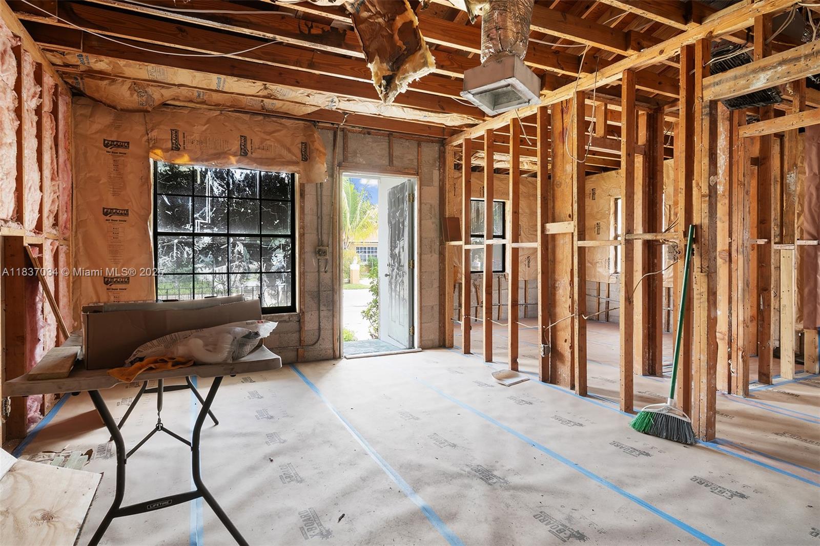 See details / 1644 sq. ft. $ 2025-07-09 0 Photo