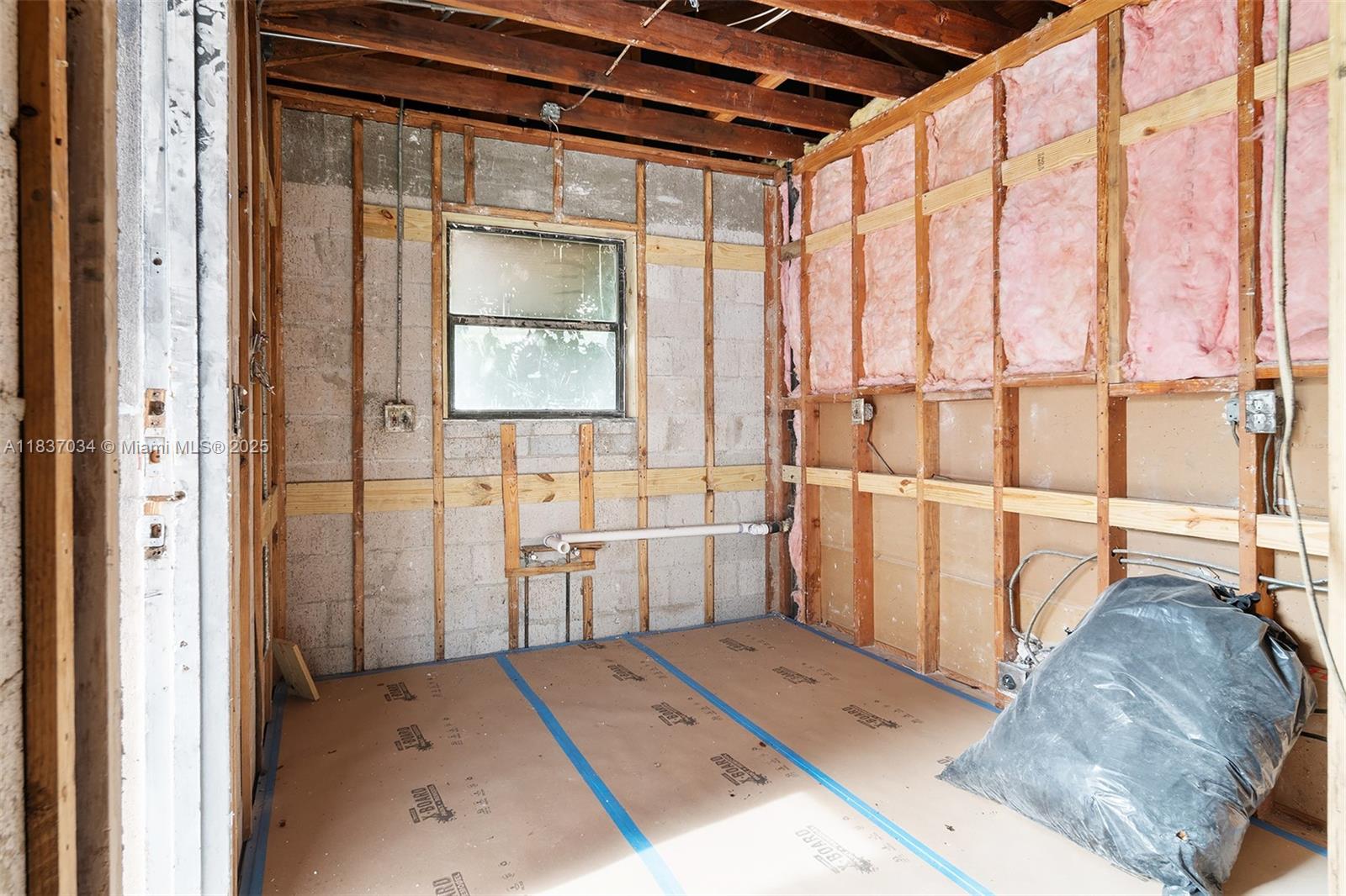 See details / 1644 sq. ft. $ 2025-07-09 0 Photo