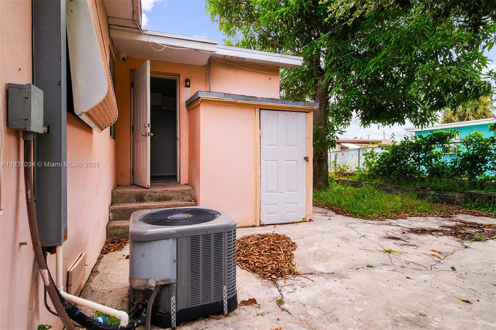 See details / 1644 sq. ft. $ 2025-07-09 0 Photo