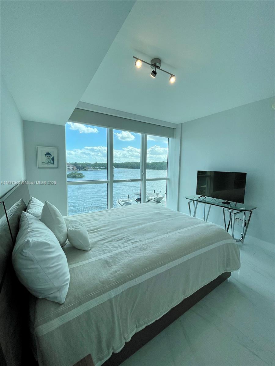 Photo of 400 Sunny Isles Blvd  #305, Sunny Isles Beach, Florida, 33160 - 