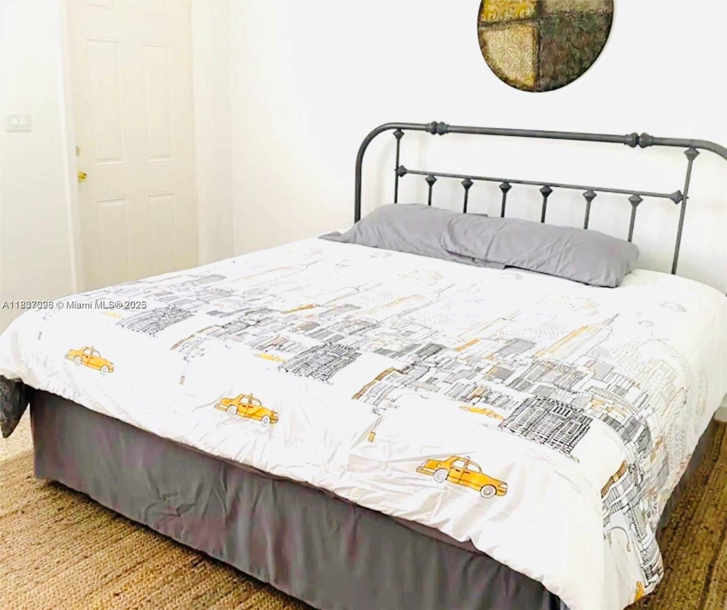 See details / 1950 sq. ft. $ 2025-07-09 0 Photo