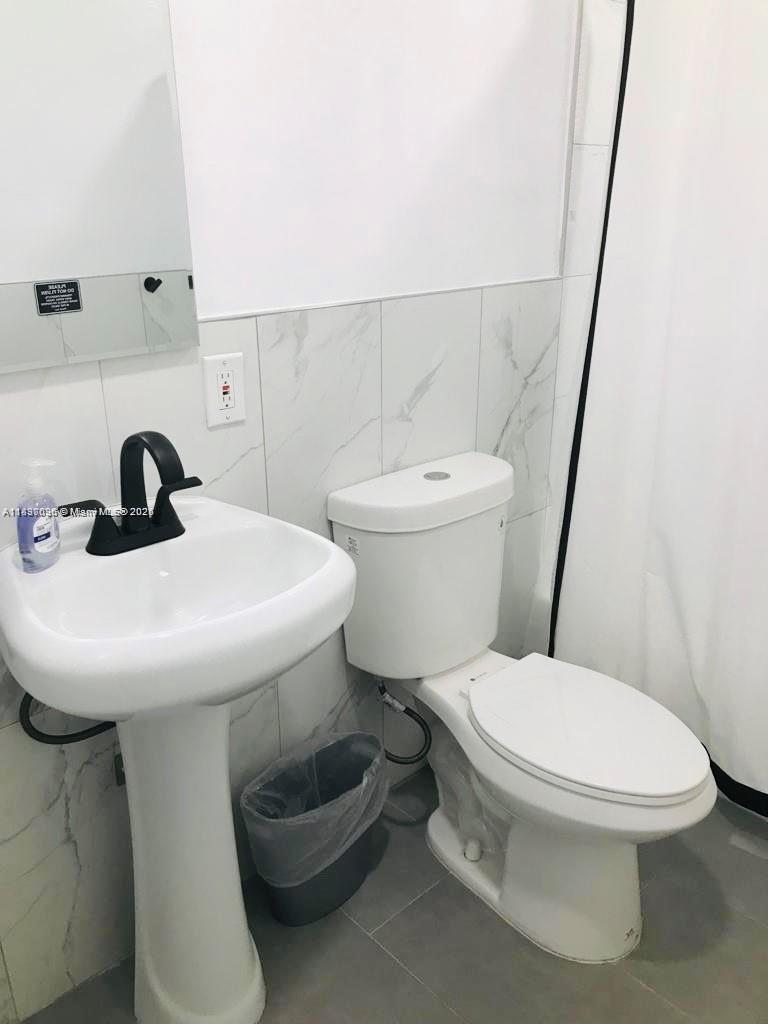 See details / 1950 sq. ft. $ 2025-07-09 0 Photo