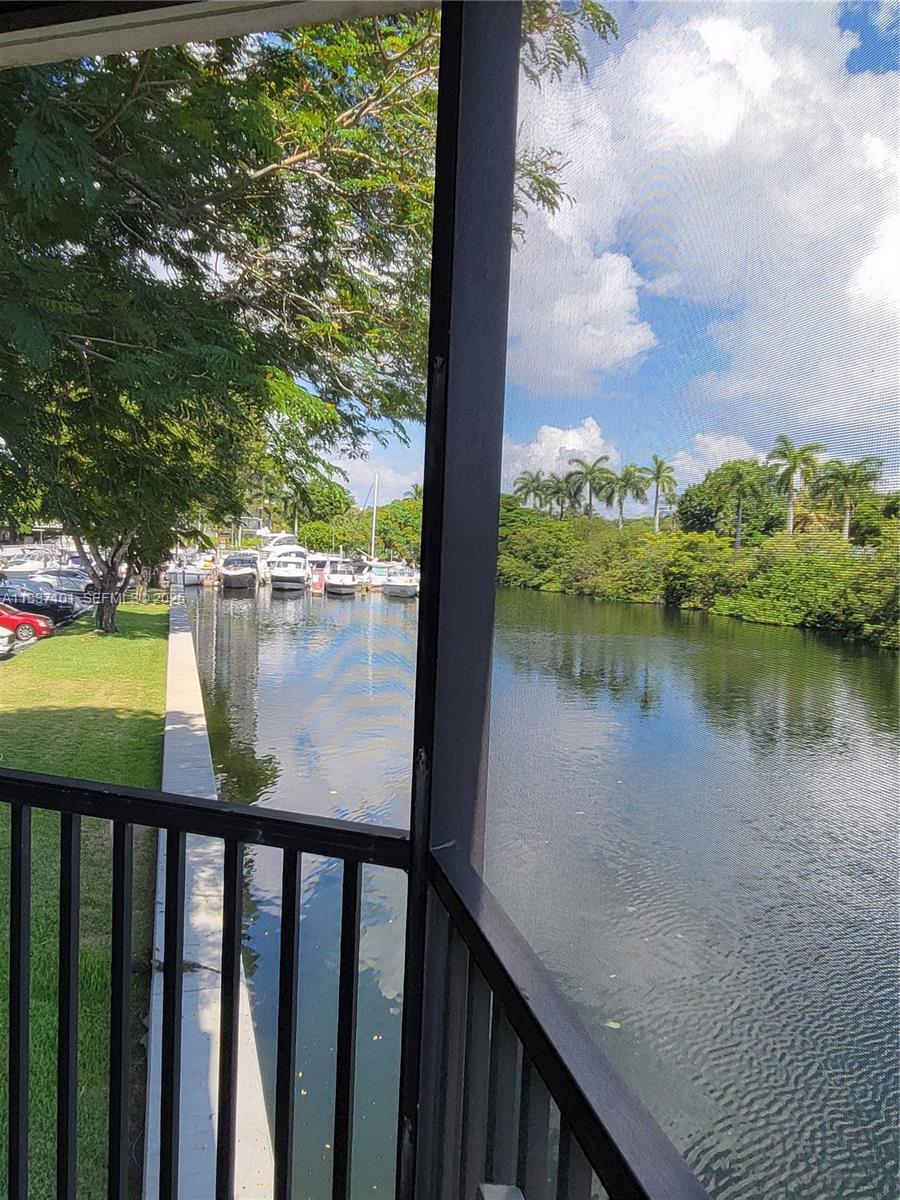 Photo of 3401 Country Club Dr #EI-202, Aventura, Florida, 33180 -