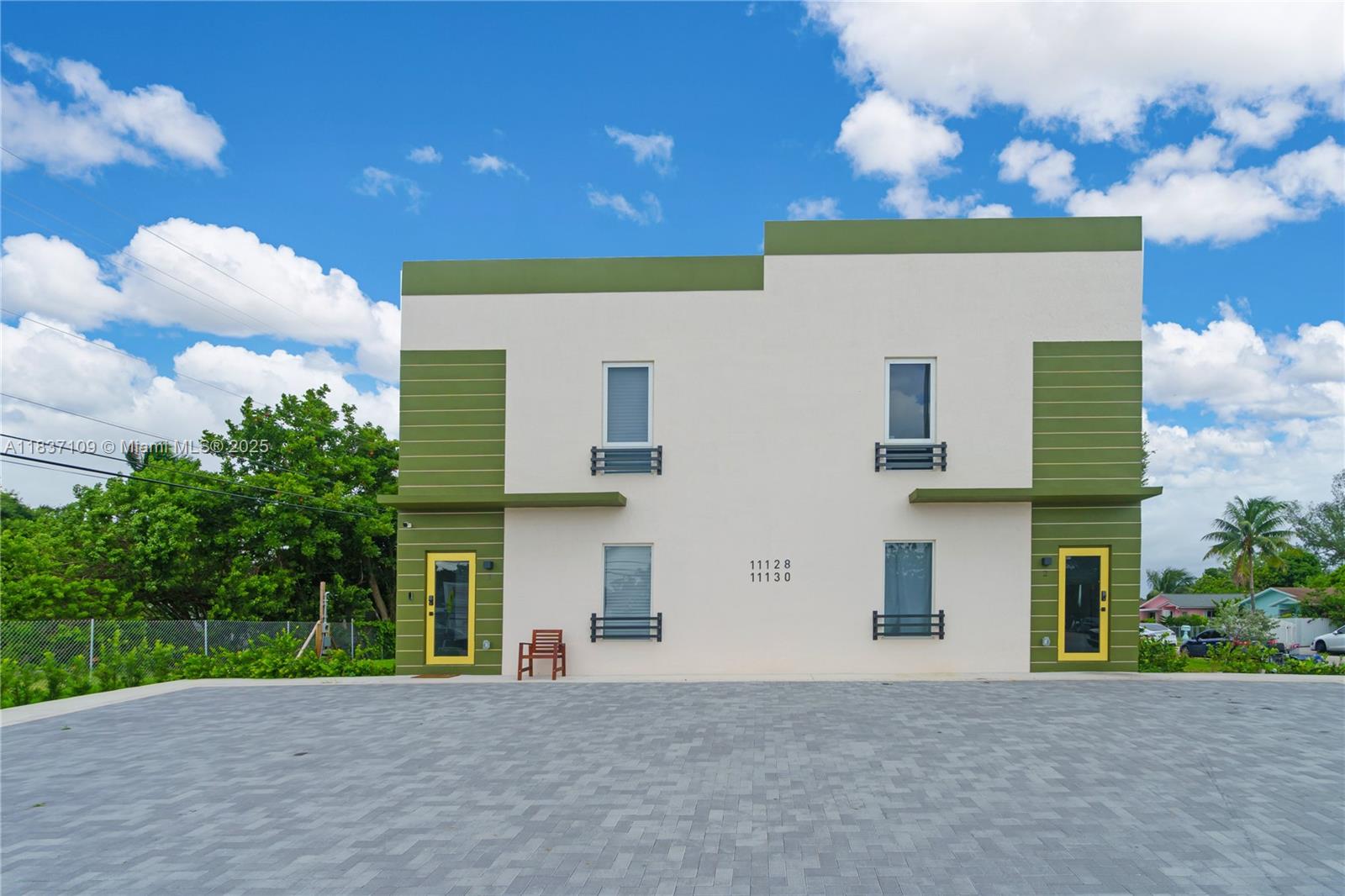 See details / 3360 sq. ft. $ 2025-07-09 0 Photo