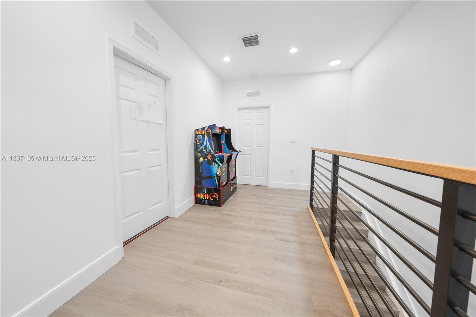See details / 3360 sq. ft. $ 2025-07-09 0 Photo