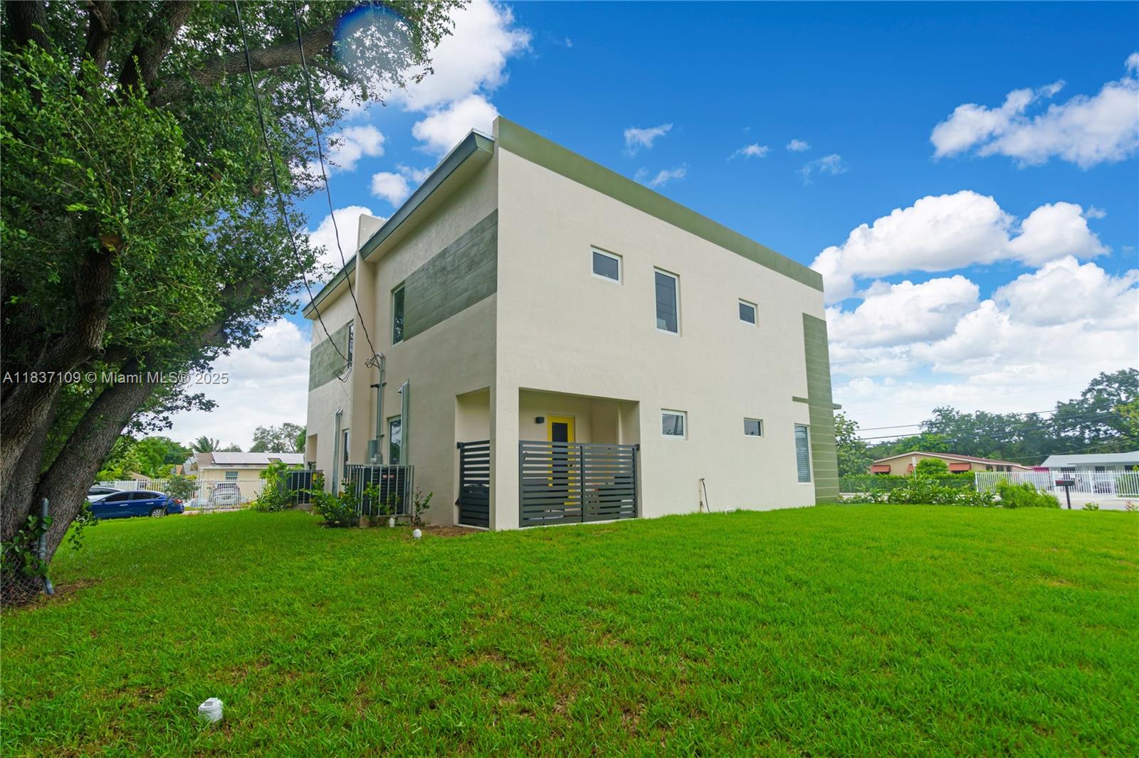 See details / 3360 sq. ft. $ 2025-07-09 0 Photo