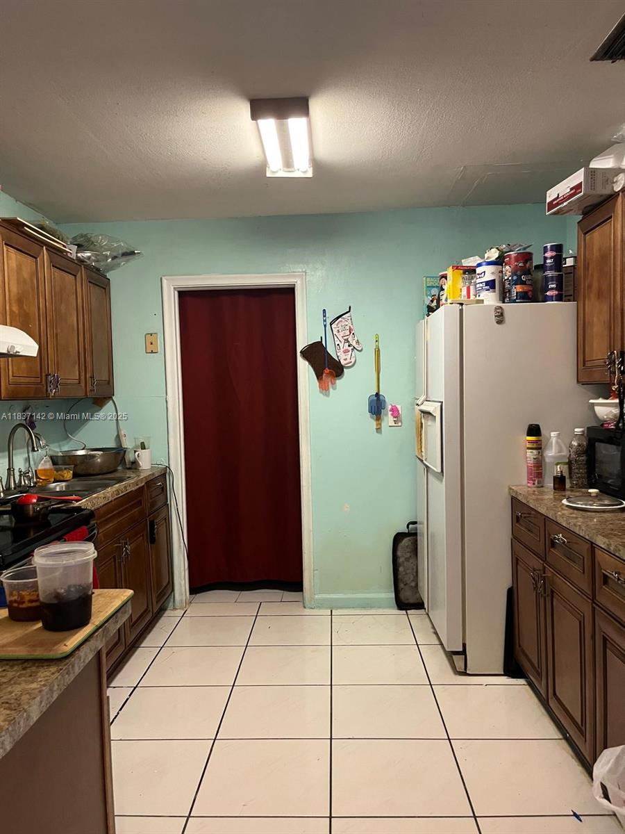 See details / 2230 sq. ft. $ 2025-07-09 0 Photo