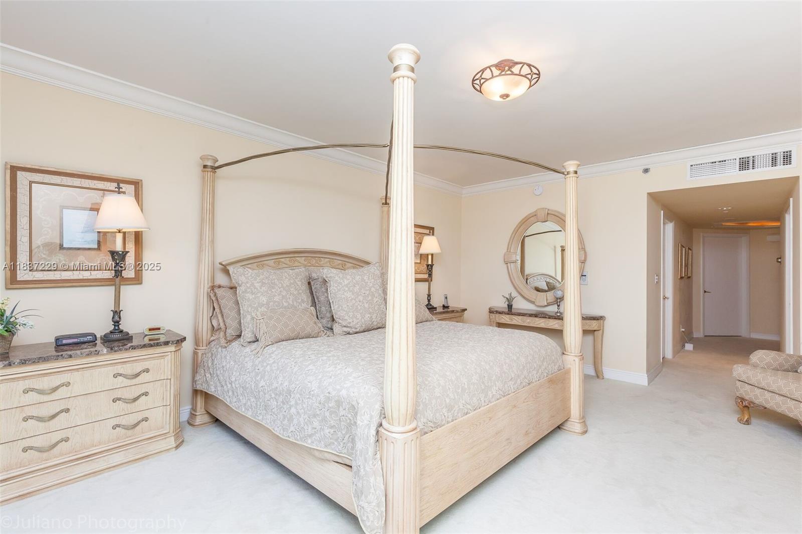 See details 2504 3 / 3 2690 sq. ft. $ 2025-07-09 0 Photo