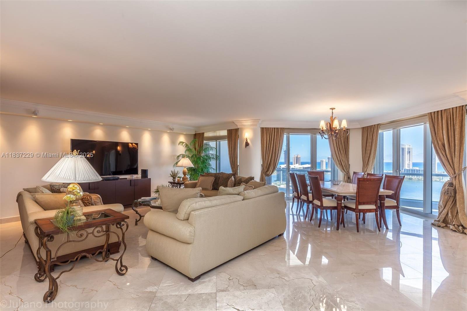 See details 2504 3 / 3 2690 sq. ft. $ 2025-07-09 0 Photo
