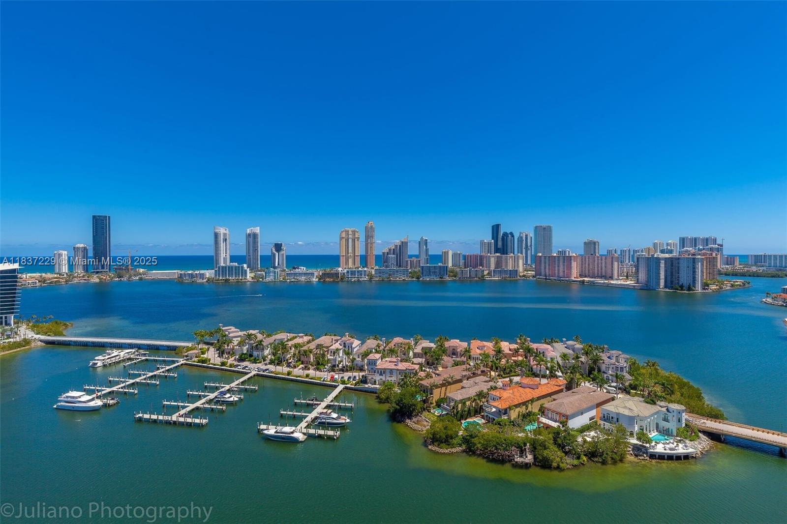 See details 2504 3 / 3 2690 sq. ft. $ 2025-07-09 0 Photo