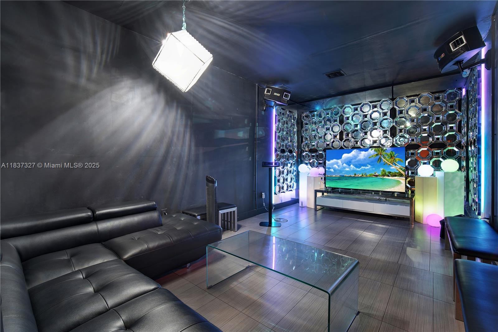 Ver detalles / sq. ft. $ 2025-07-09 0 foto