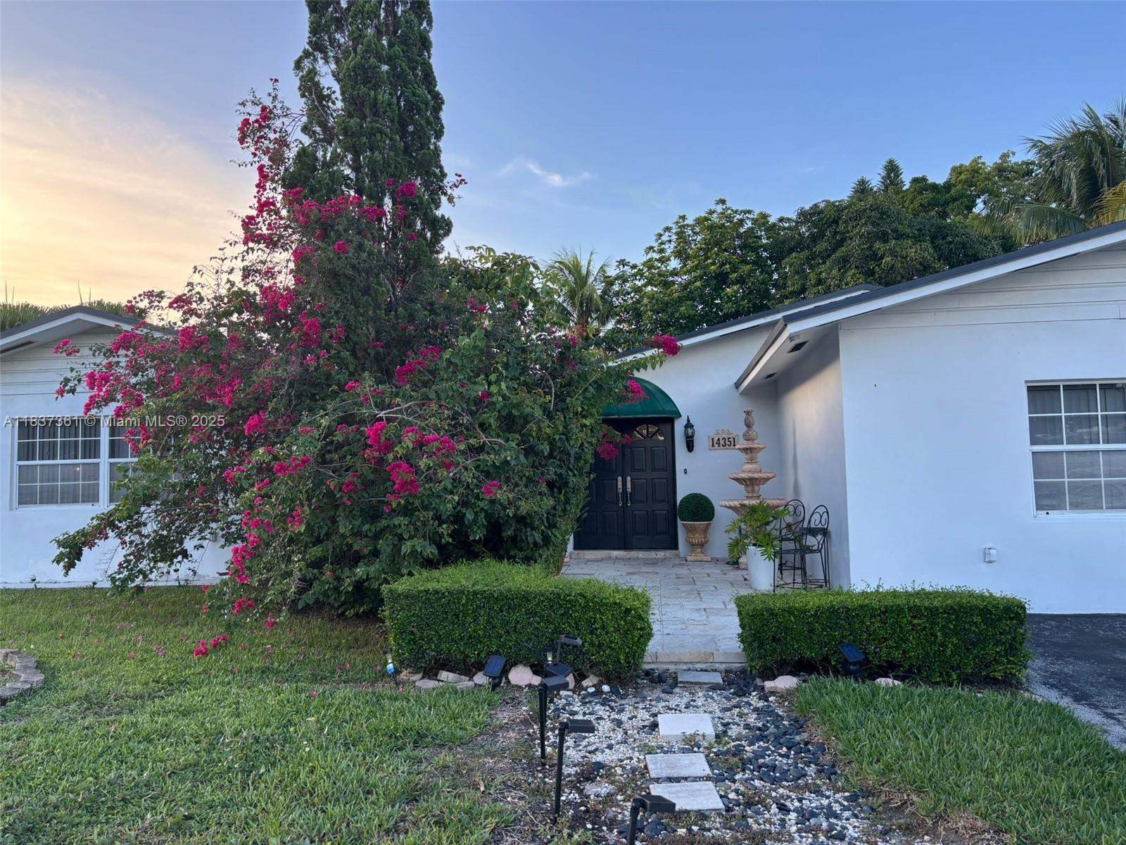 Ver detalles 14351 4 / 2 2495 sq. ft. $ 2025-07-23 0 foto
