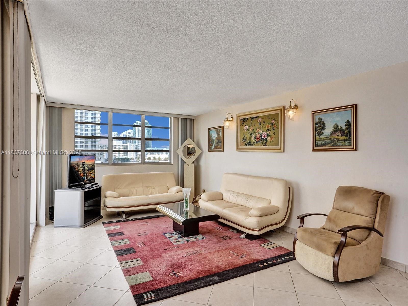 Photo of 1833 Ocean Dr  #1511, Hallandale Beach, Florida, 33009 - 