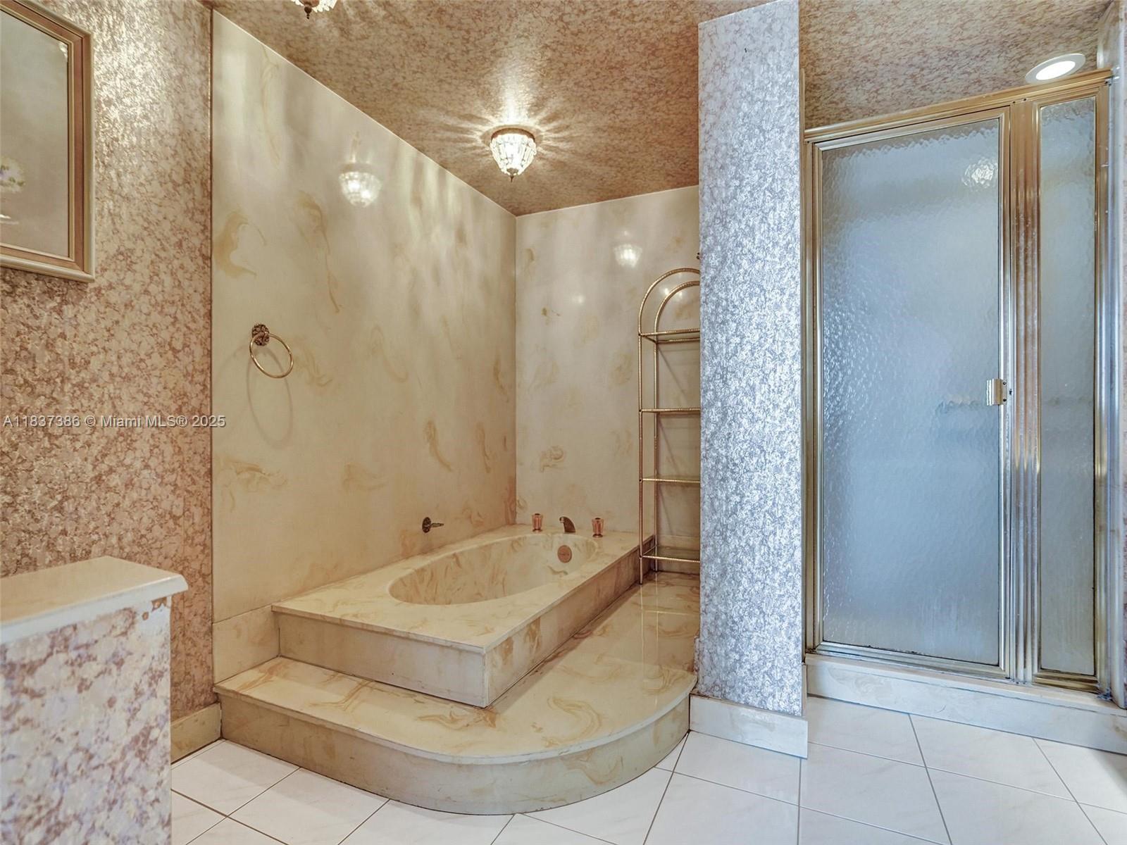 Photo of 1833 Ocean Dr  #1511, Hallandale Beach, Florida, 33009 - 