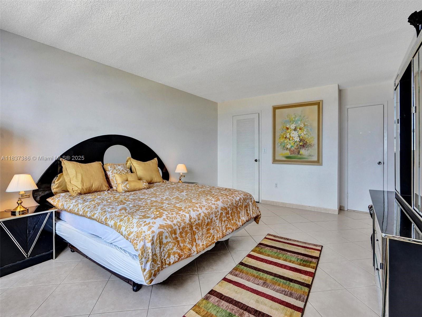 Photo of 1833 Ocean Dr  #1511, Hallandale Beach, Florida, 33009 - 