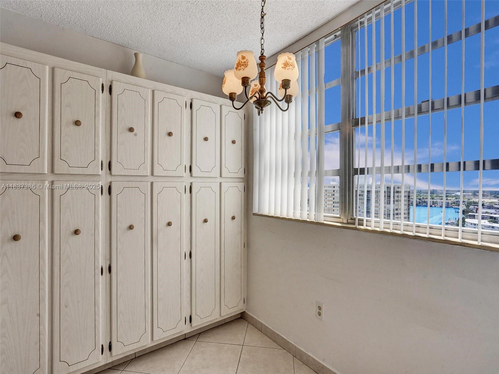Photo of 1833 Ocean Dr  #1511, Hallandale Beach, Florida, 33009 - 