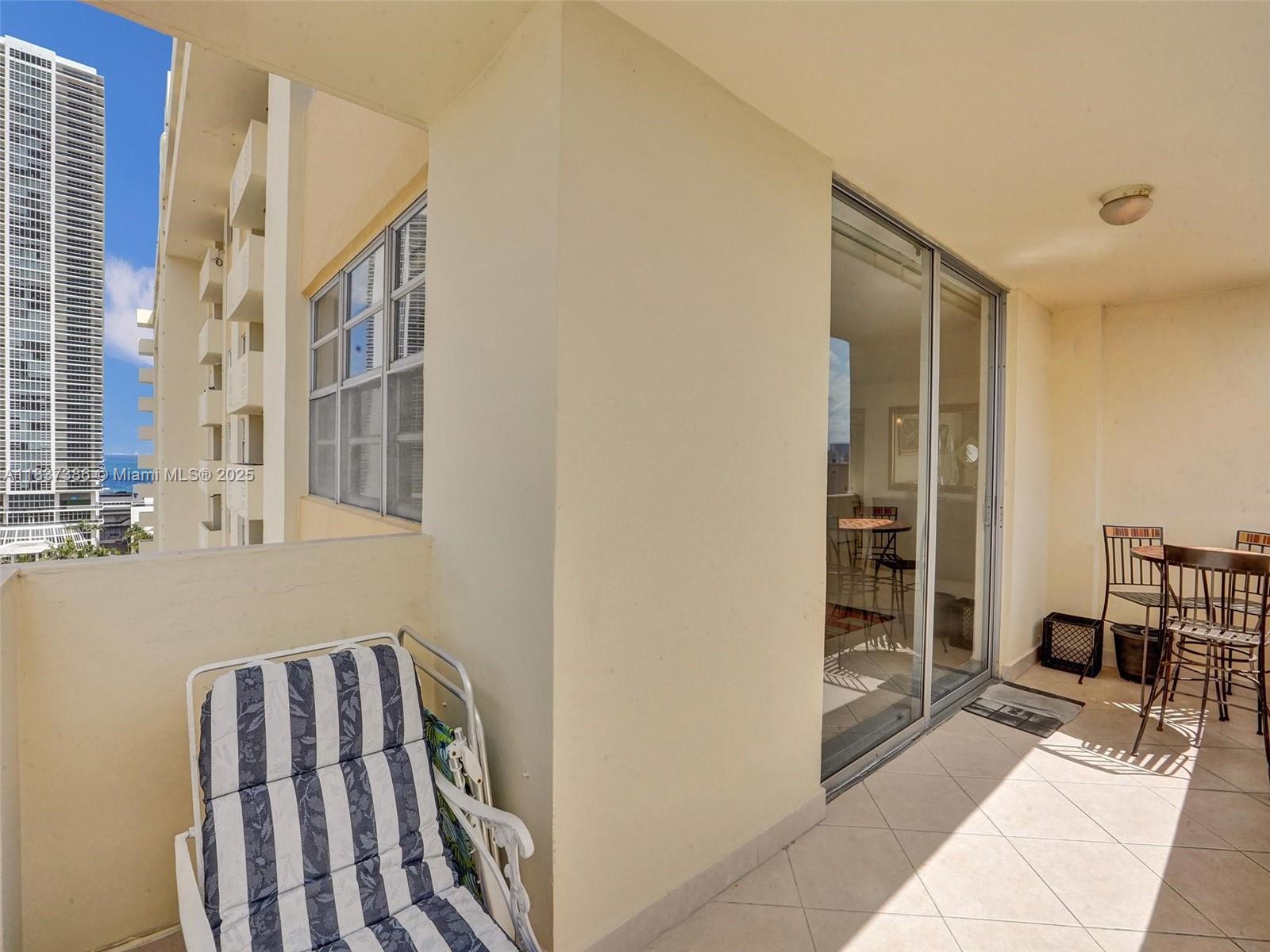 Photo of 1833 Ocean Dr  #1511, Hallandale Beach, Florida, 33009 - 