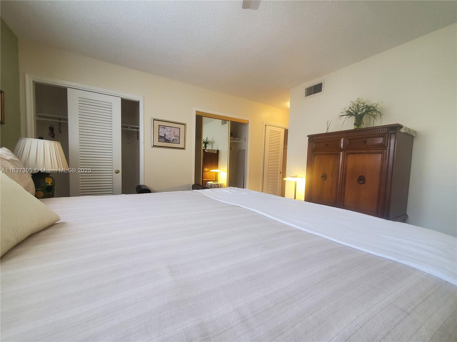 Photo of 319 14th Ave  #507, Hallandale Beach, Florida, 33009 - 