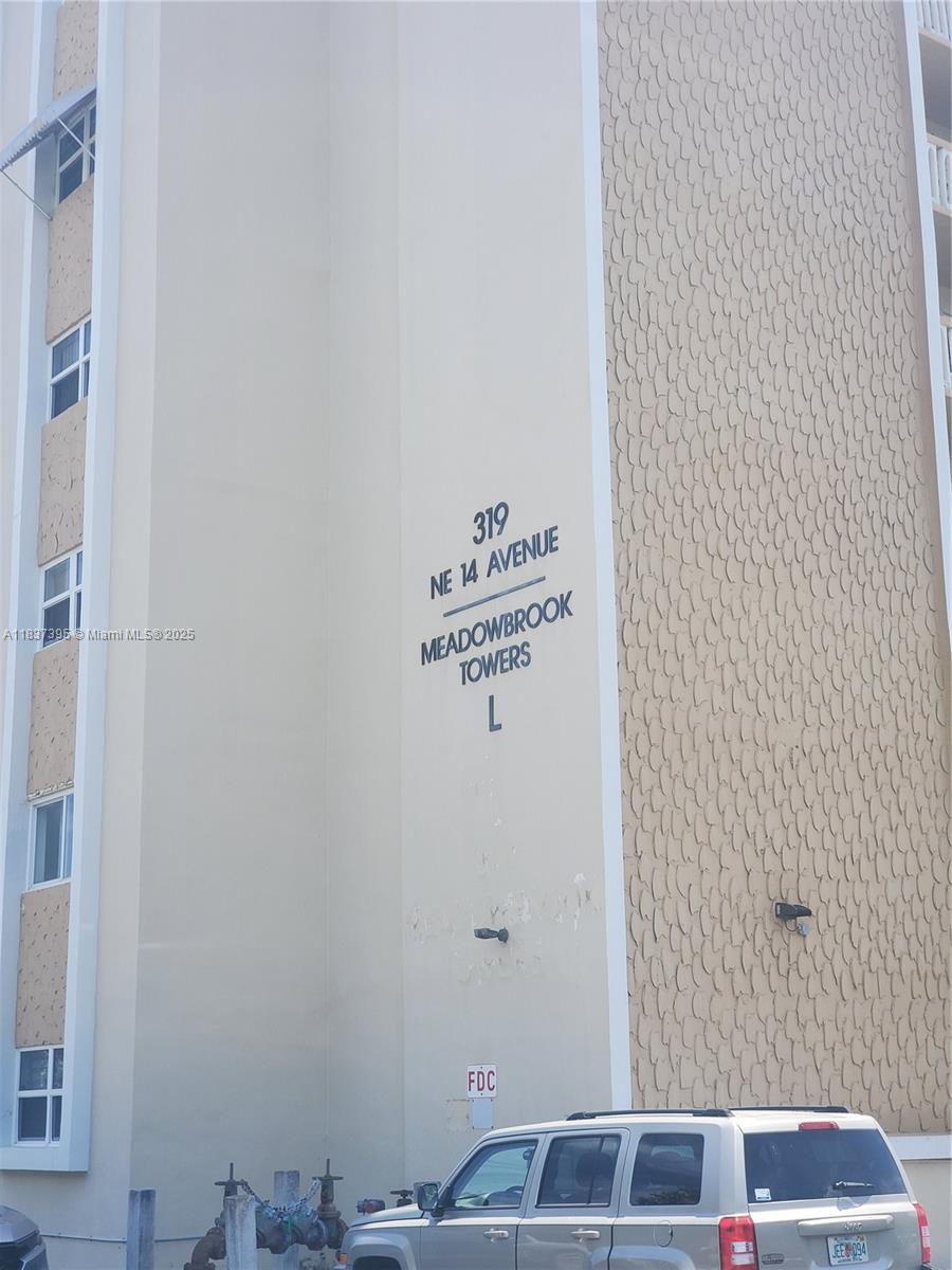 Photo of 319 14th Ave  #507, Hallandale Beach, Florida, 33009 - 