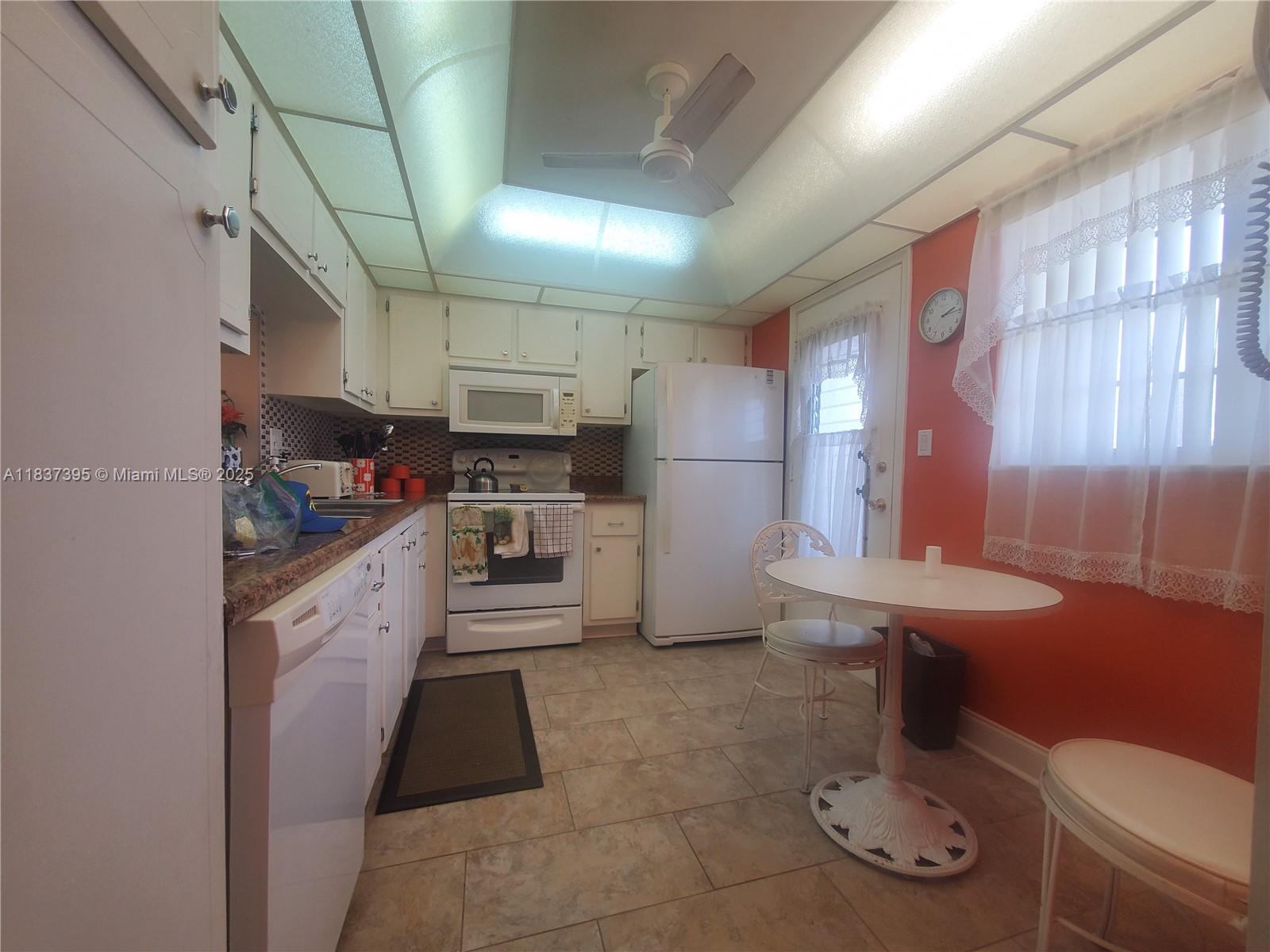 Photo of 319 14th Ave #507, Hallandale Beach, Florida, 33009 -