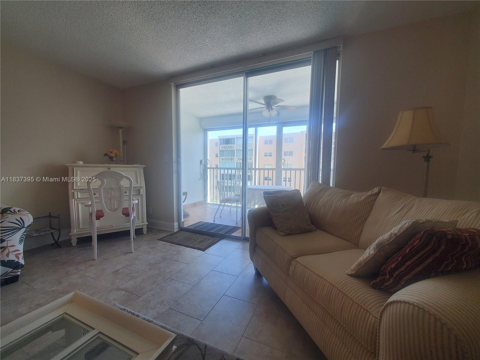 Photo of 319 14th Ave #507, Hallandale Beach, Florida, 33009 -