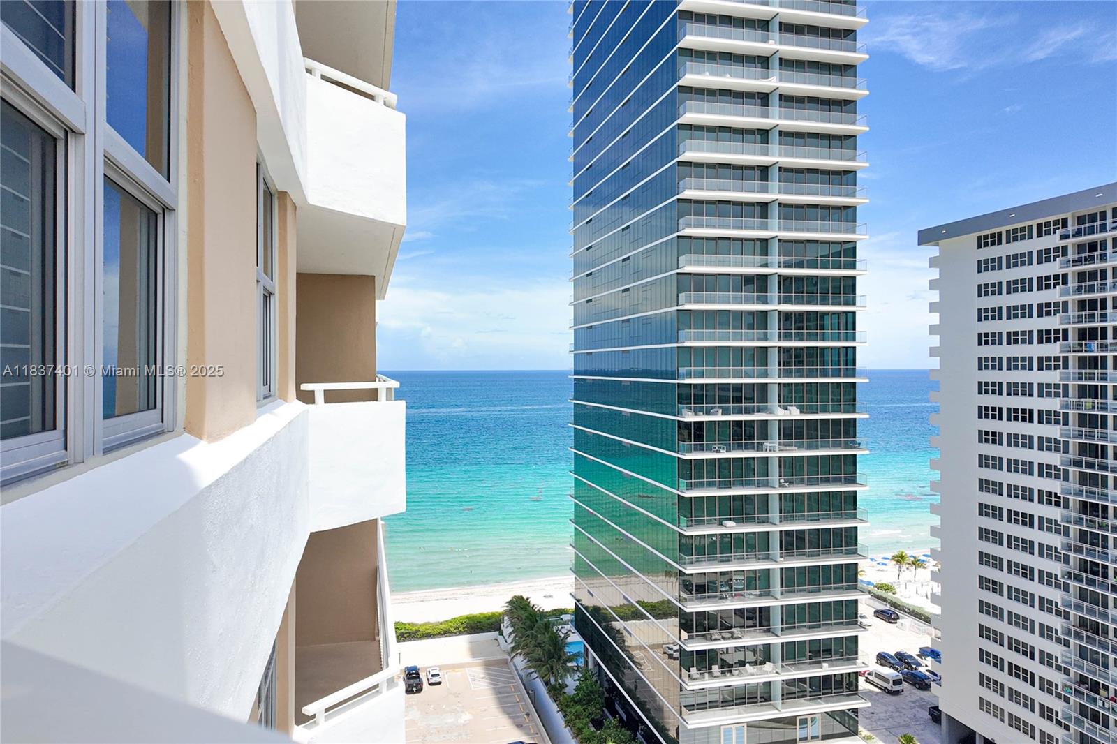 See details 17L 1 / 2 870 sq. ft. $ 2025-07-15 0 Photo