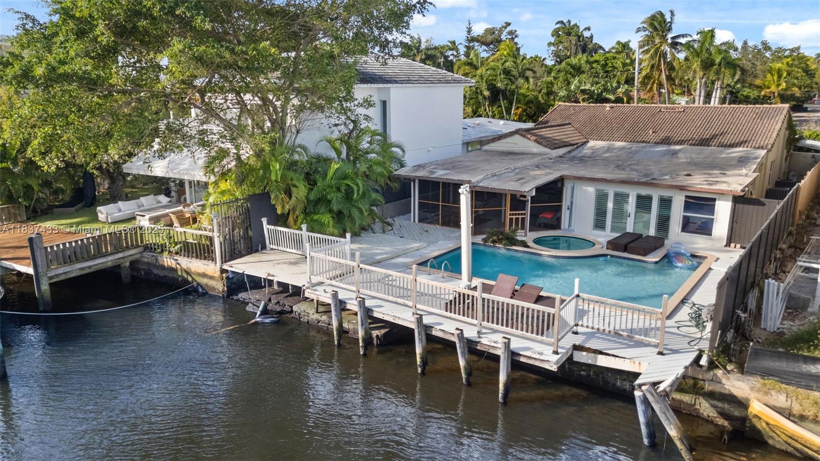 See details / sq. ft. $ 2025-08-06 0 Photo