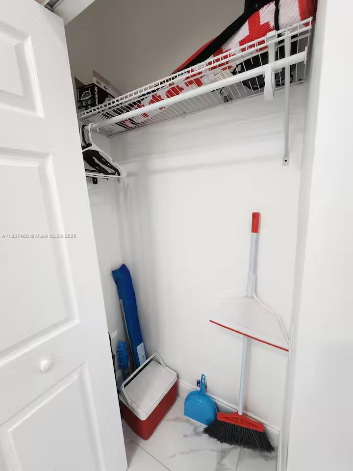 See details / sq. ft. $ 2025-07-24 0 Photo