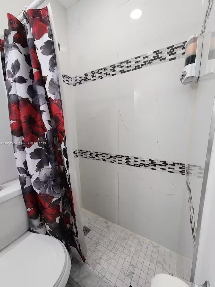 See details / sq. ft. $ 2025-07-24 0 Photo