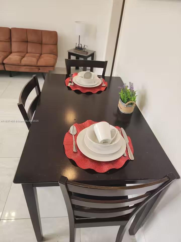 See details / sq. ft. $ 2025-07-24 0 Photo