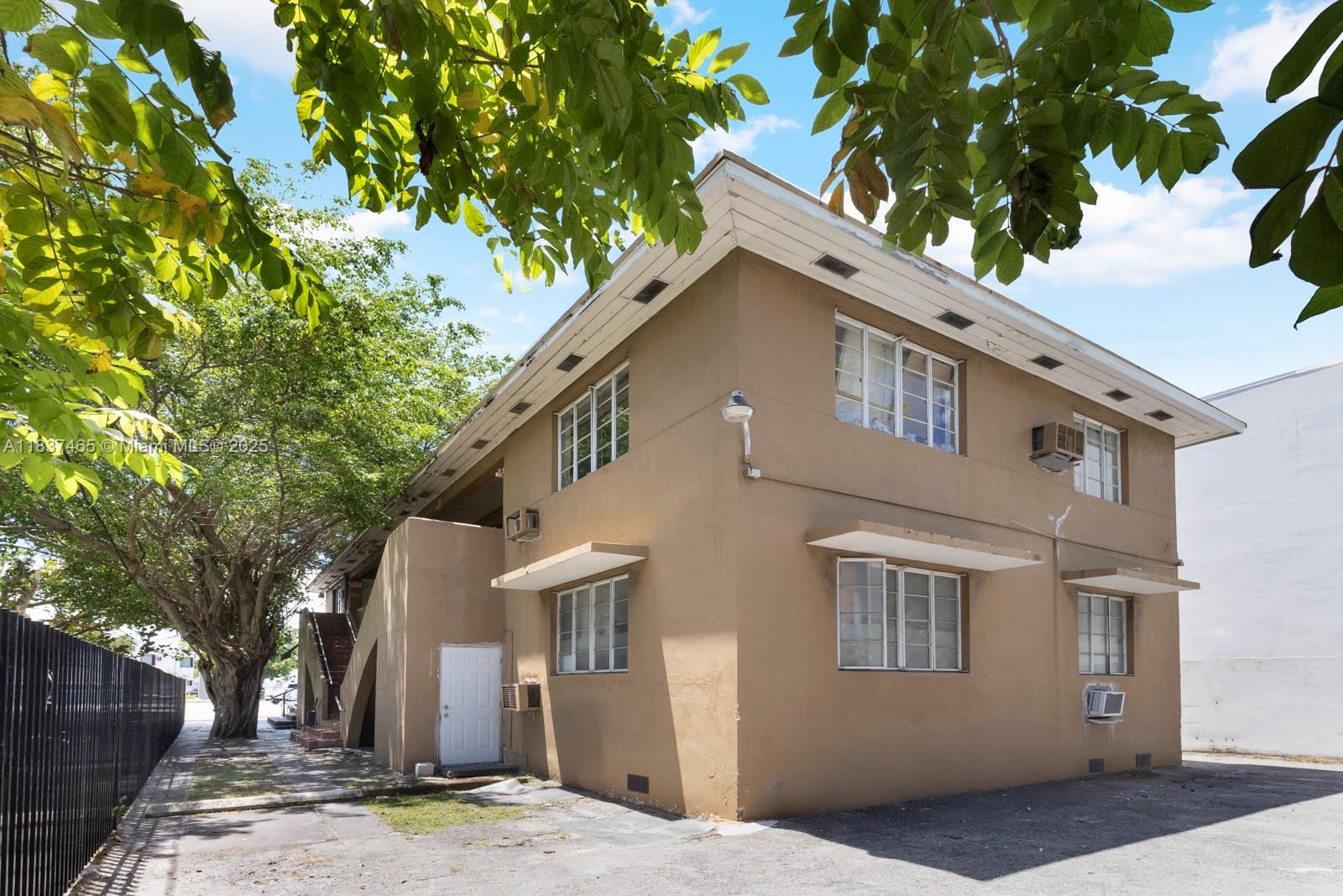   /  5033 sq. ft. $ 2025-07-09 0 Photo